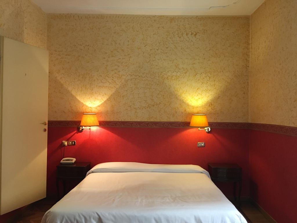 Hotel Trinita Dei Monti Rzym Zewnętrze zdjęcie